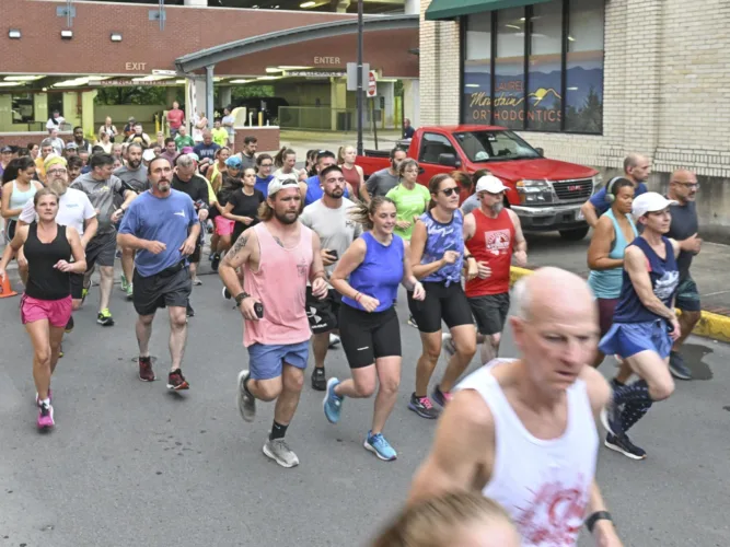 Jim Dunn Run: a 19-year tradition of altruism (and meteorology)